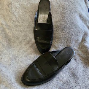 Urban Outfitters UO Jules Leather Loafers Mules Slides Black Flats Size 8